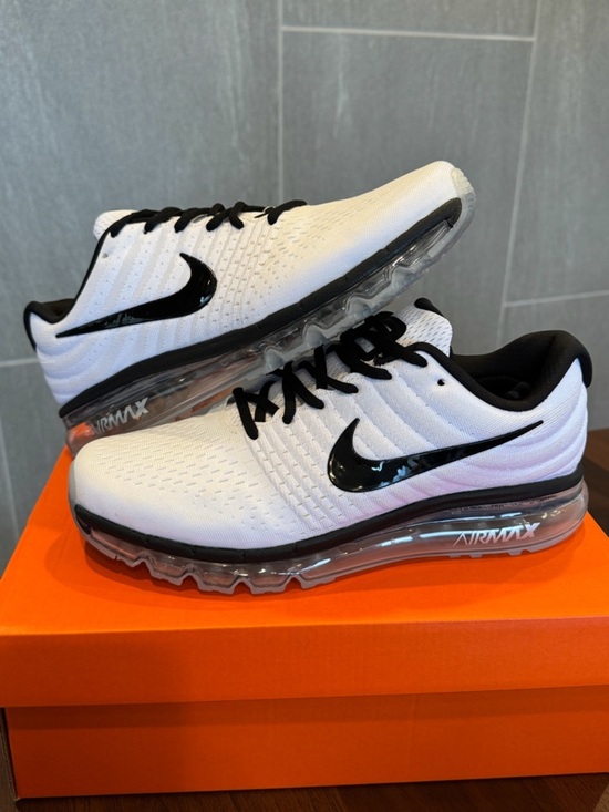 Nike Other - Nike Air Max 2017